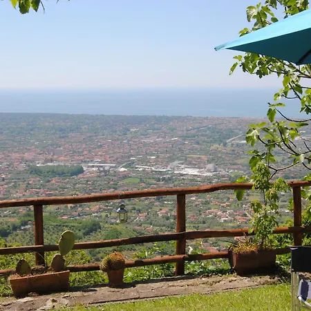 Seaview House Dal Colle Di Ripa ピエトラサンタ